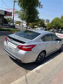 نیسان ئەلتیما